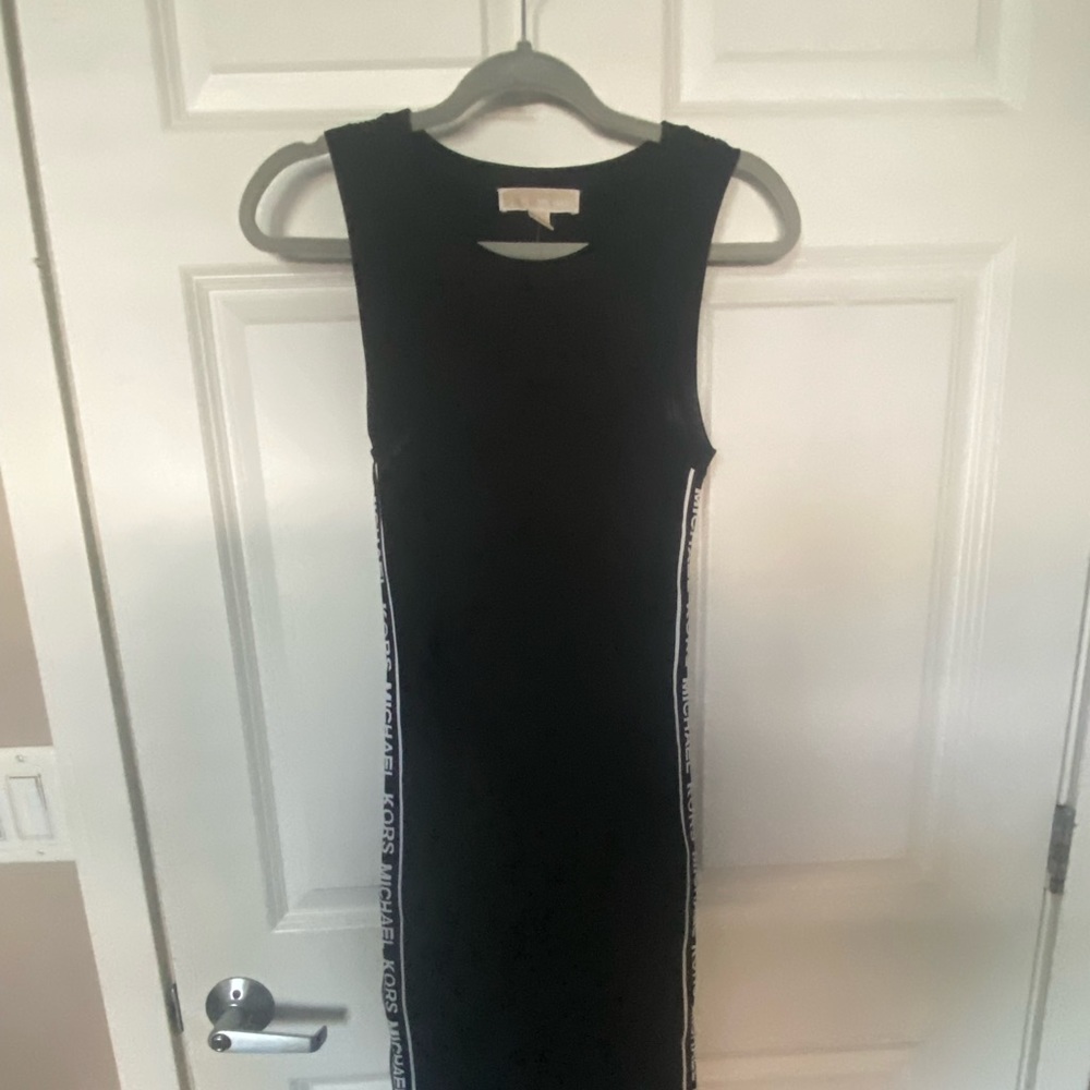 Body con logo dress